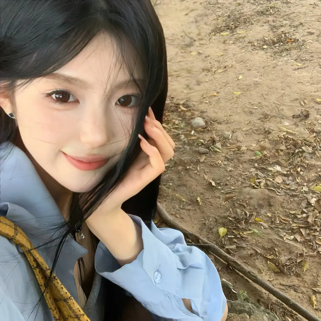 校草是女生